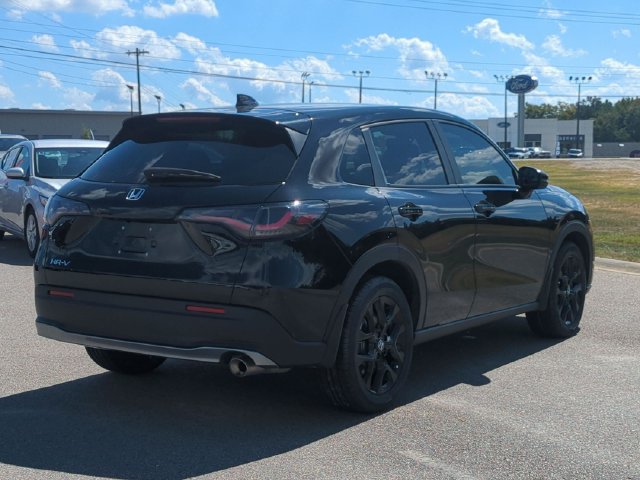 Used 2025 Honda HR-V Sport image 3