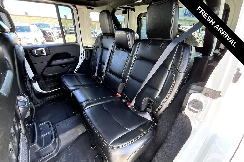 Used 2022 Jeep Wrangler Unlimited Rubicon w/ Xtreme Recon 35" Tire Package AWD/4WD image 7