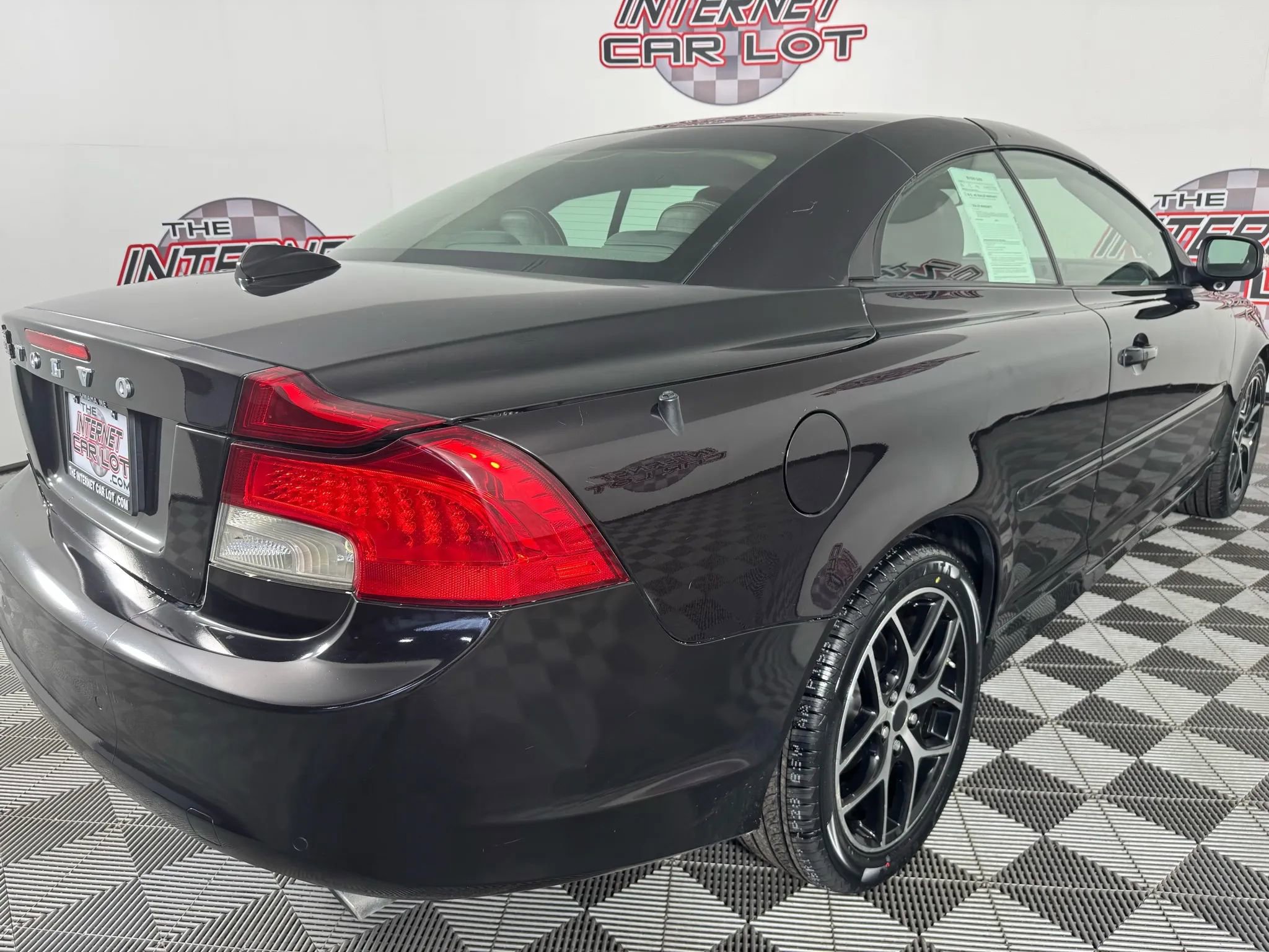 Used 2013 Volvo C70 T5 image 23