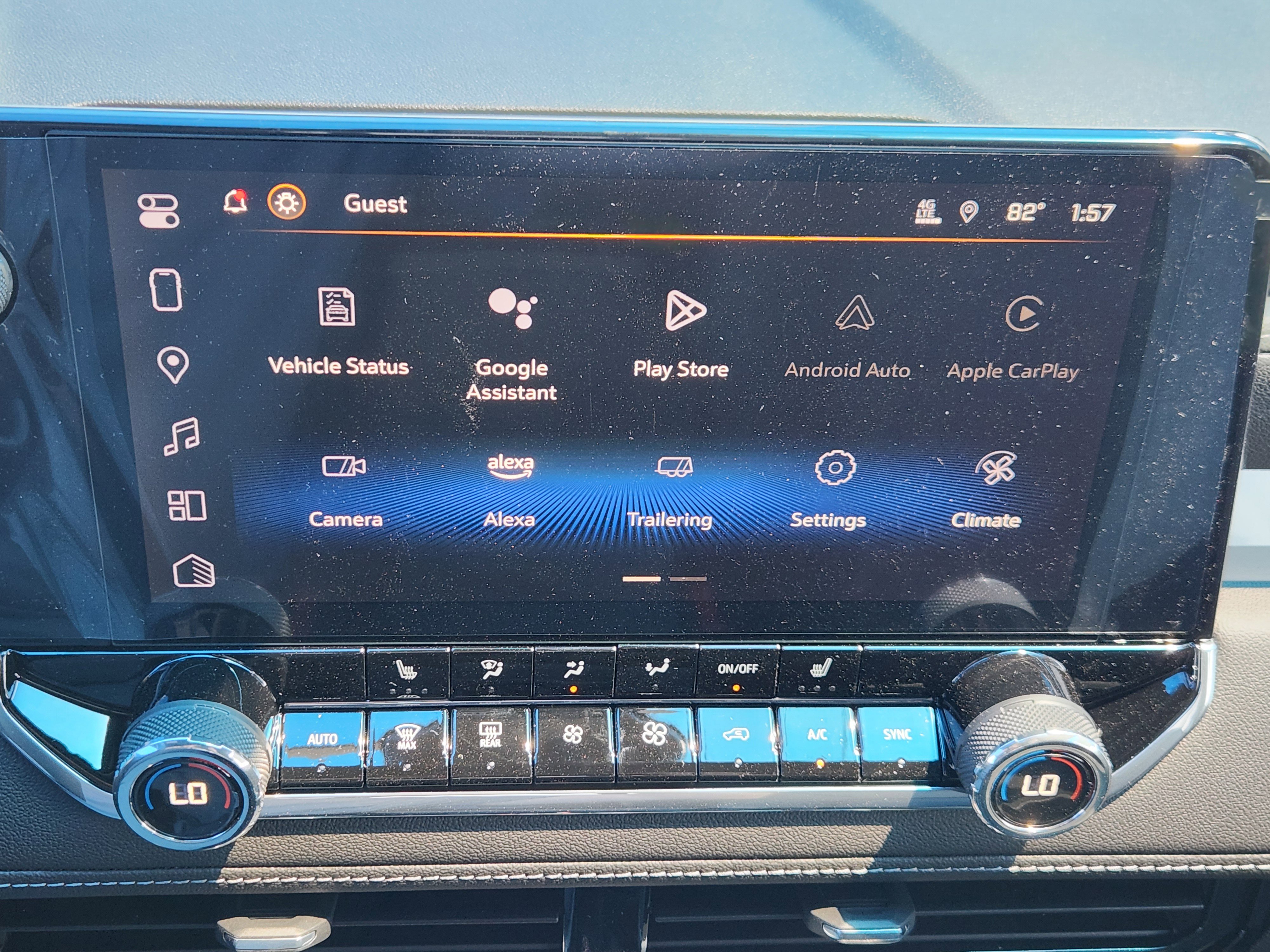 New 2025 Chevrolet Colorado LT w/ LT Convenience Package image 12