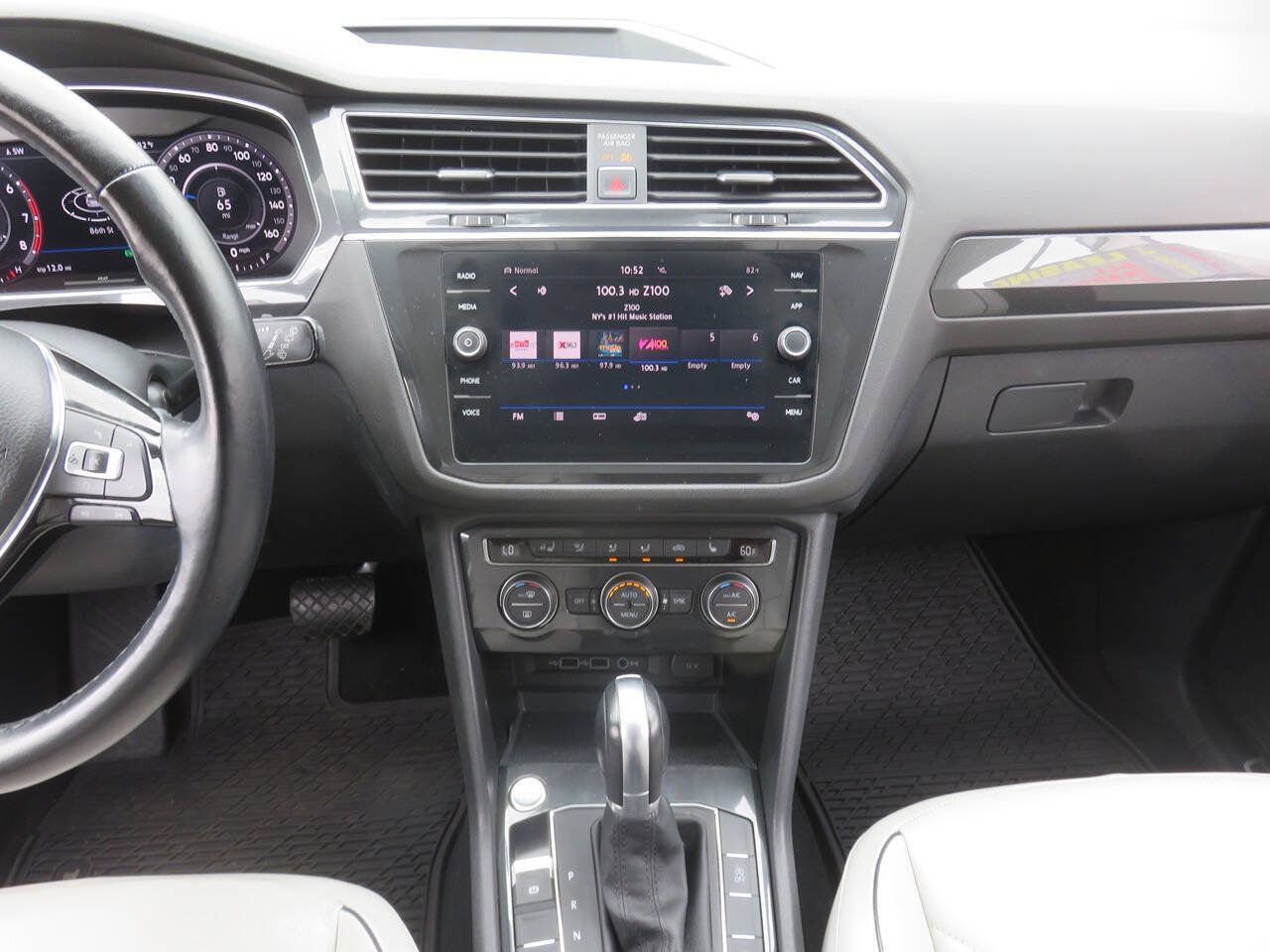 Used 2018 Volkswagen Tiguan SEL Premium AWD/4WD image 15