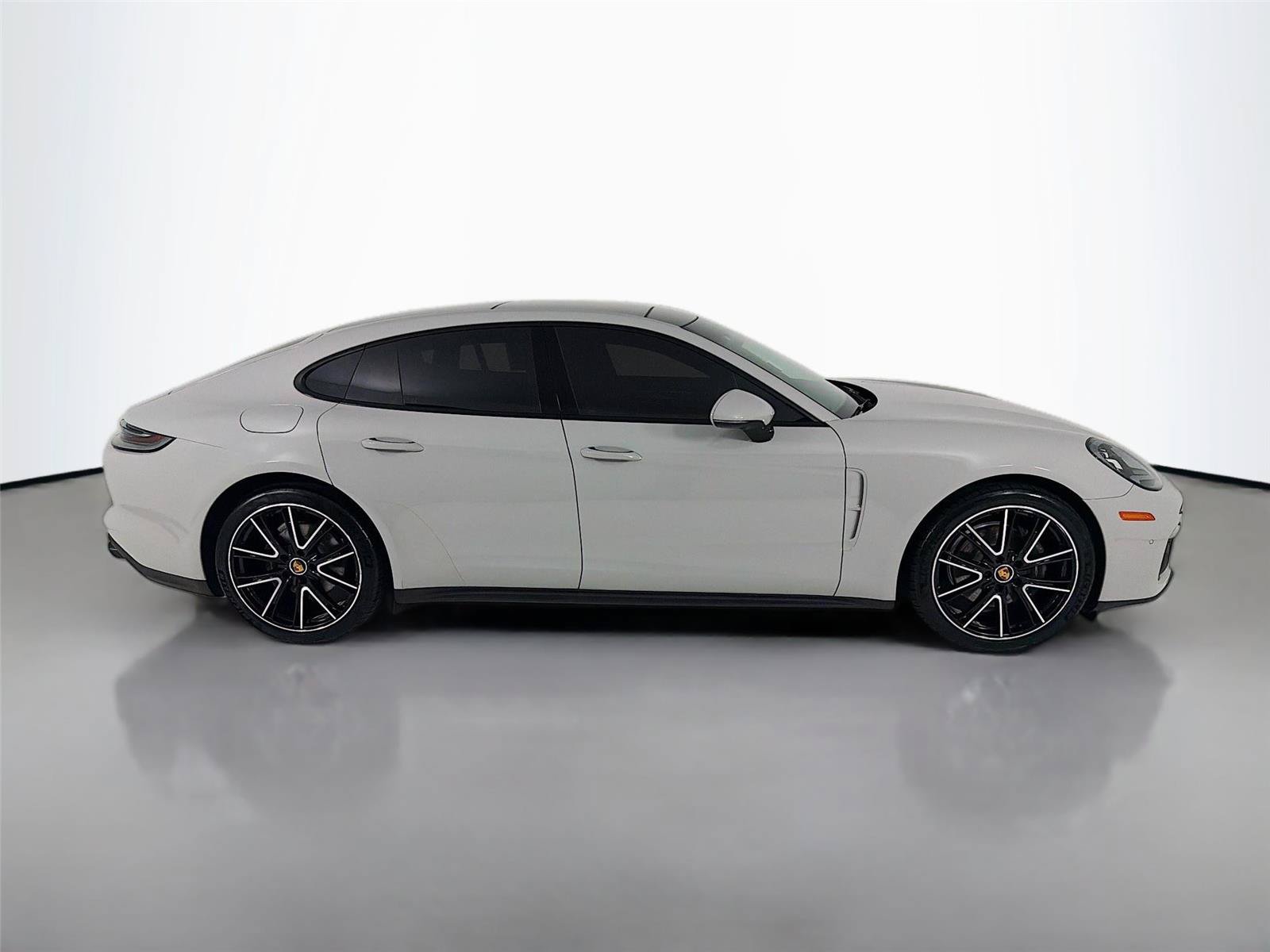 Certified 2023 Porsche Panamera Platinum Edition RWD image 29