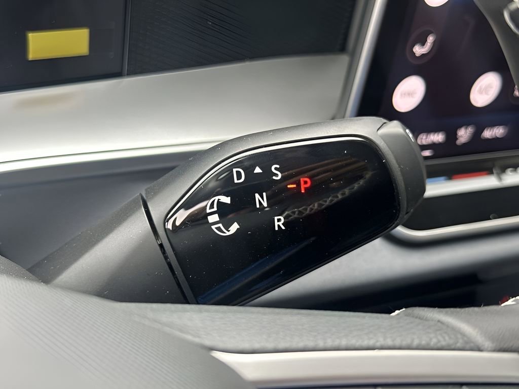 New 2026 Volkswagen Tiguan SE image 20