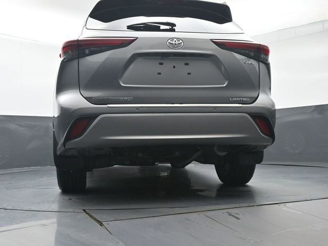 Certified 2025 Toyota Highlander XLE image 43