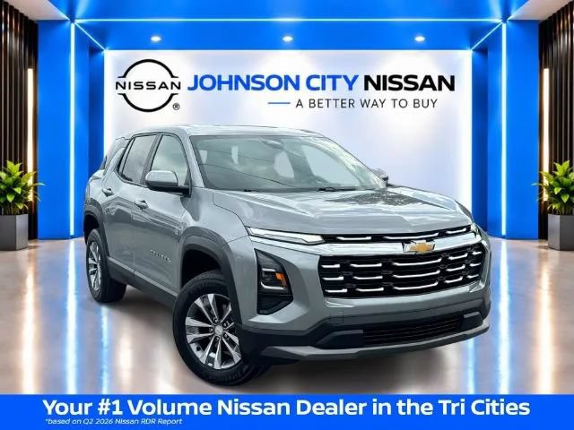 Used 2025 Chevrolet Equinox LT FWD image 1