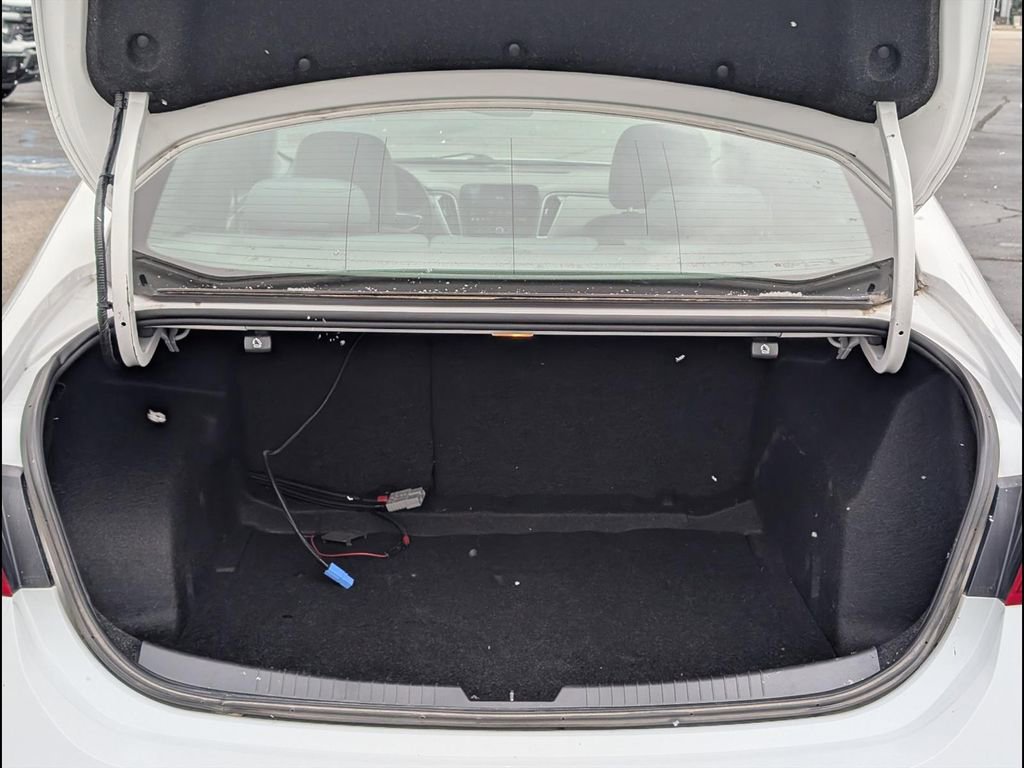 Used 2020 Chevrolet Malibu LS w/ Driver Confidence Package II image 22