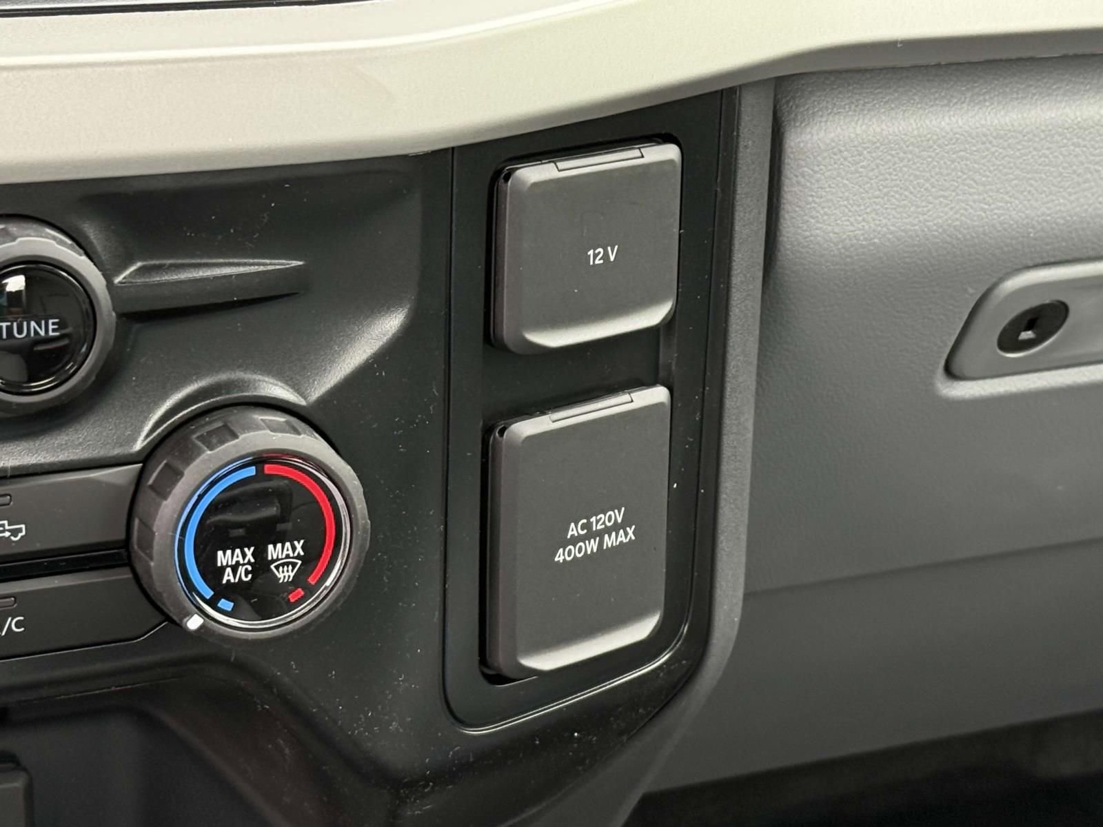 New 2025 Ford F550 4x4 SuperCab Super Duty image 15