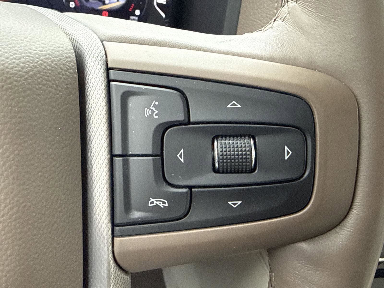 Used 2023 GMC Yukon XL Denali w/ Denali Reserve Package image 24