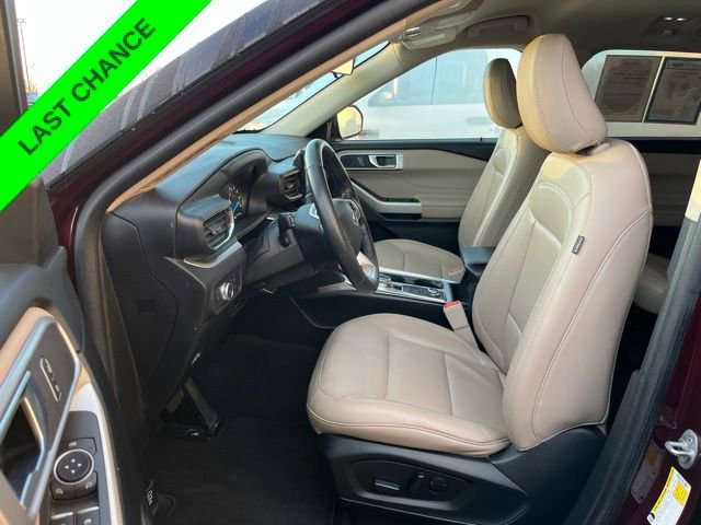 Used 2022 Ford Explorer XLT w/ Equipment Group 202A image 14