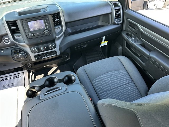 Used 2024 RAM 2500 Tradesman w/ Chrome Appearance Group image 12