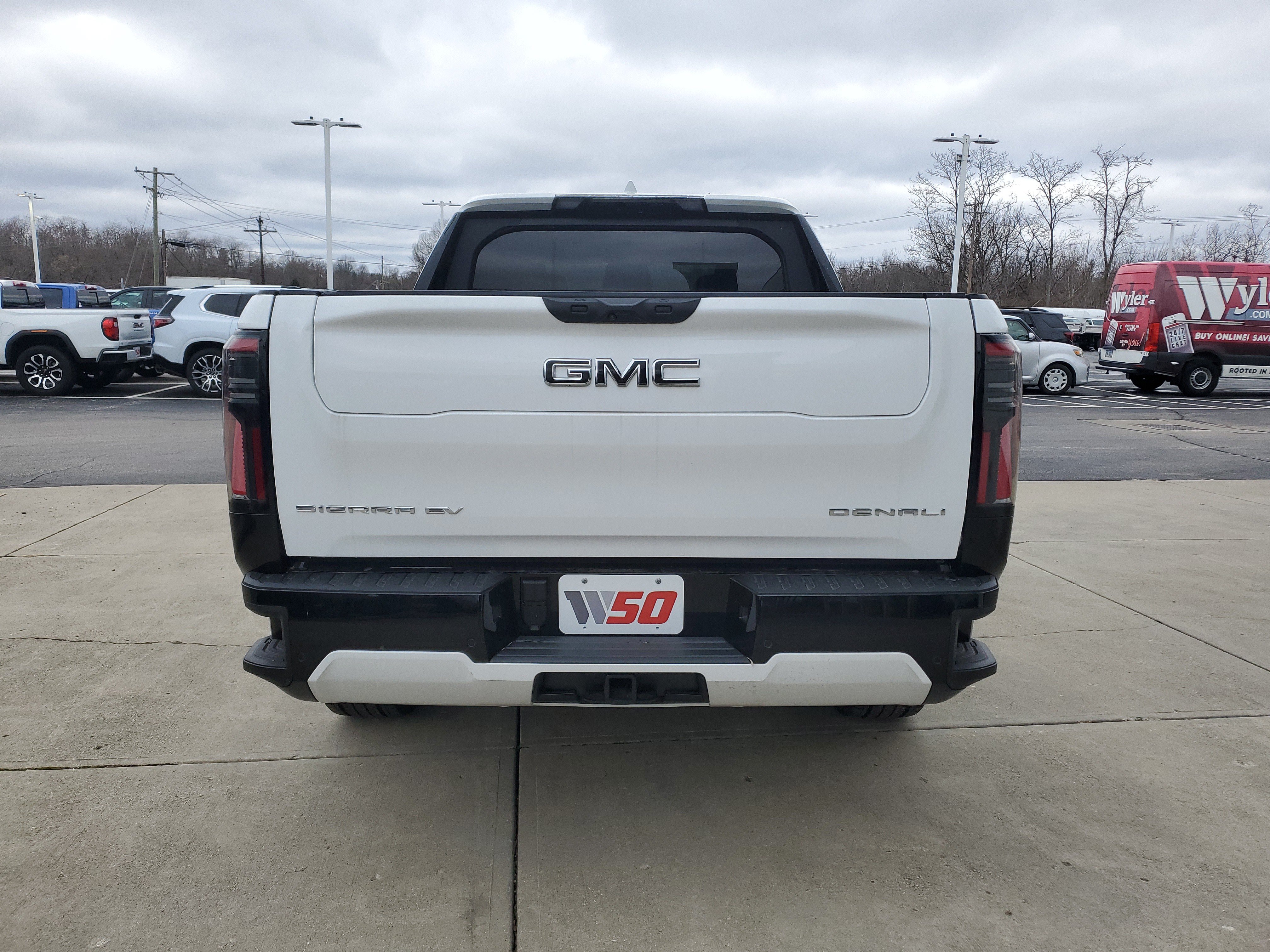 New 2025 GMC Sierra EV Denali AWD/4WD image 5