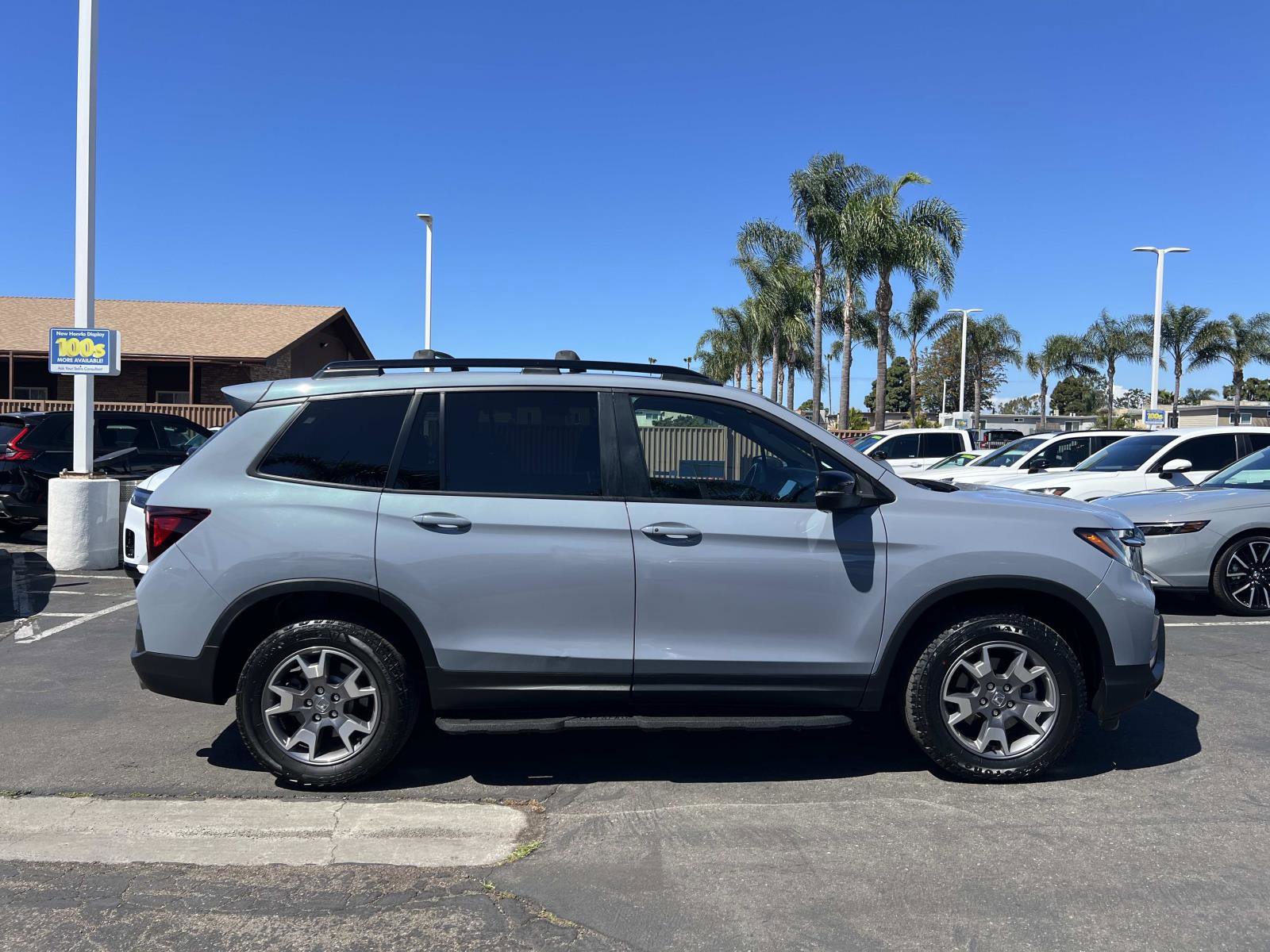 Certified 2023 Honda Passport TrailSport image 28