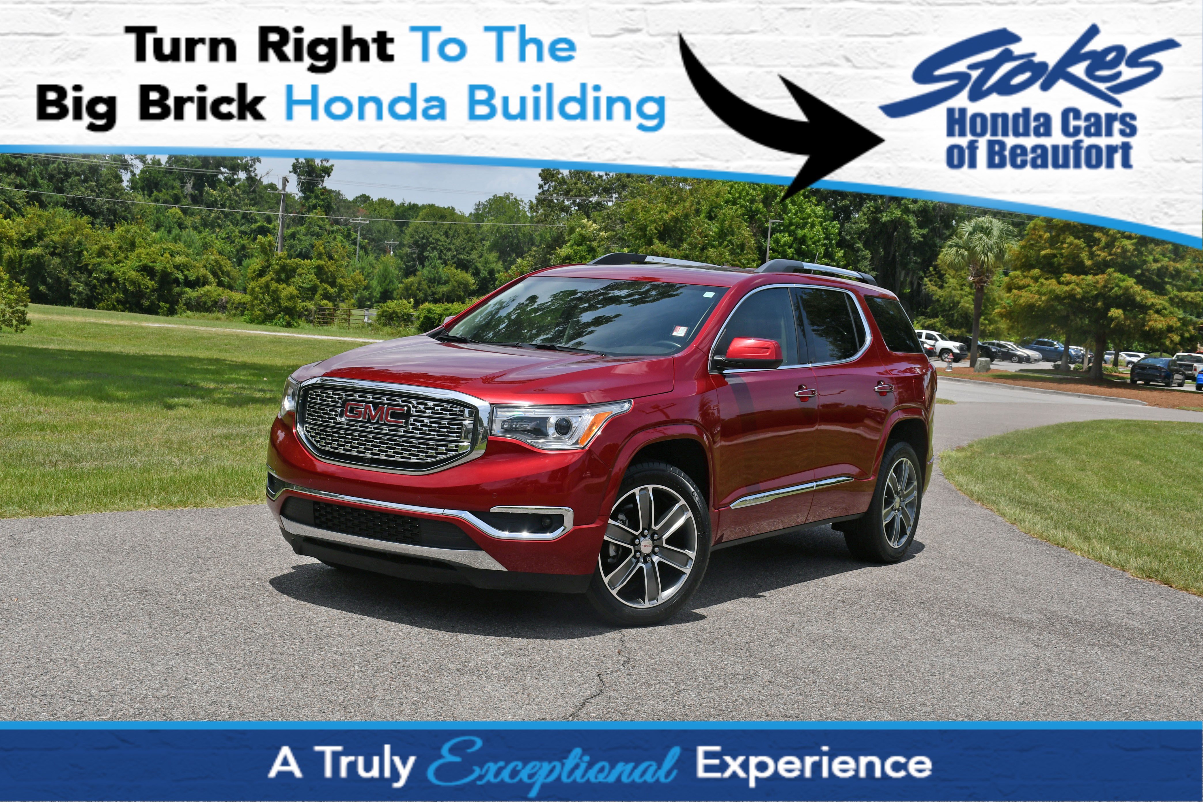 Used 2019 GMC Acadia Denali w/ Technology Package FWD image 1