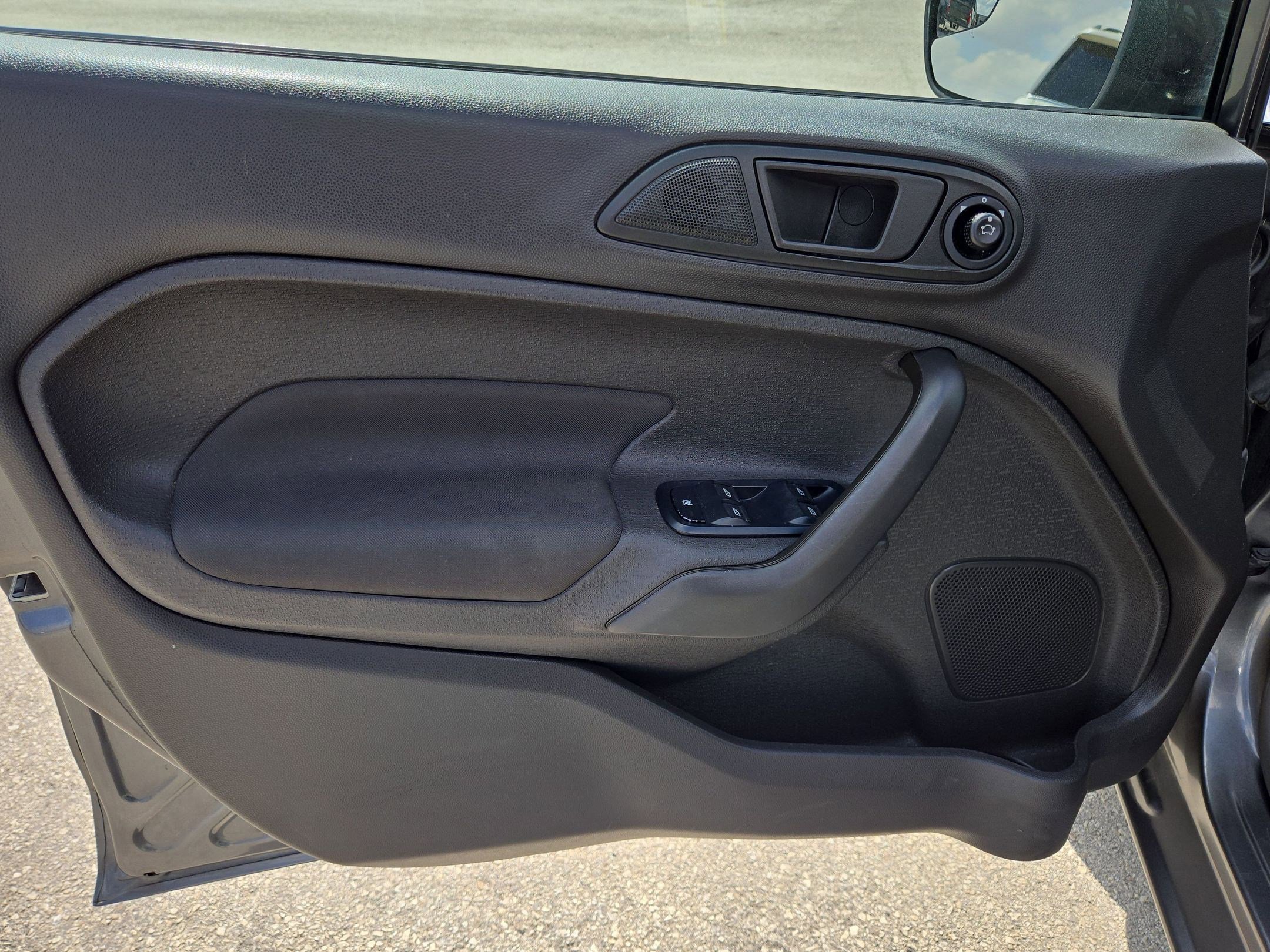 Used 2019 Ford Fiesta SE w/ Equipment Group 201A image 11