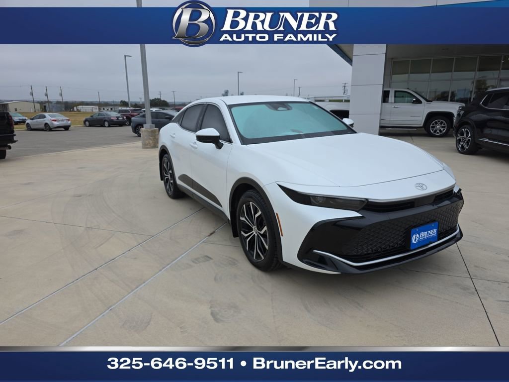 Used 2023 Toyota Crown XLE