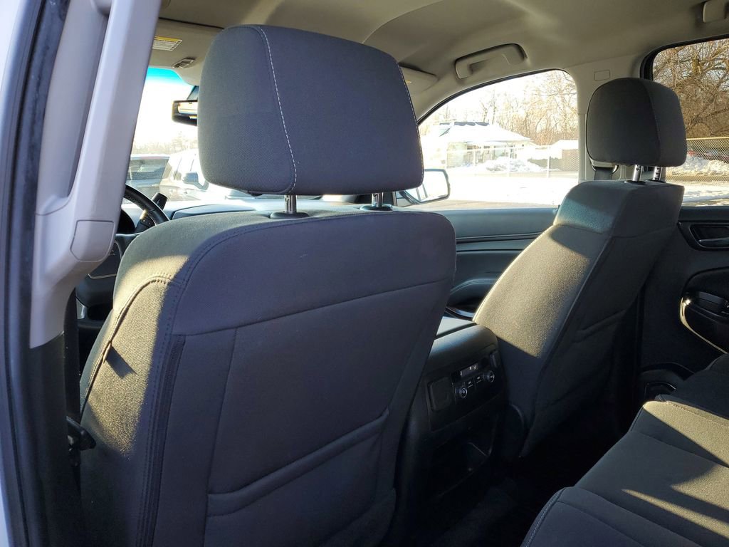 Used 2018 GMC Yukon SLE image 27