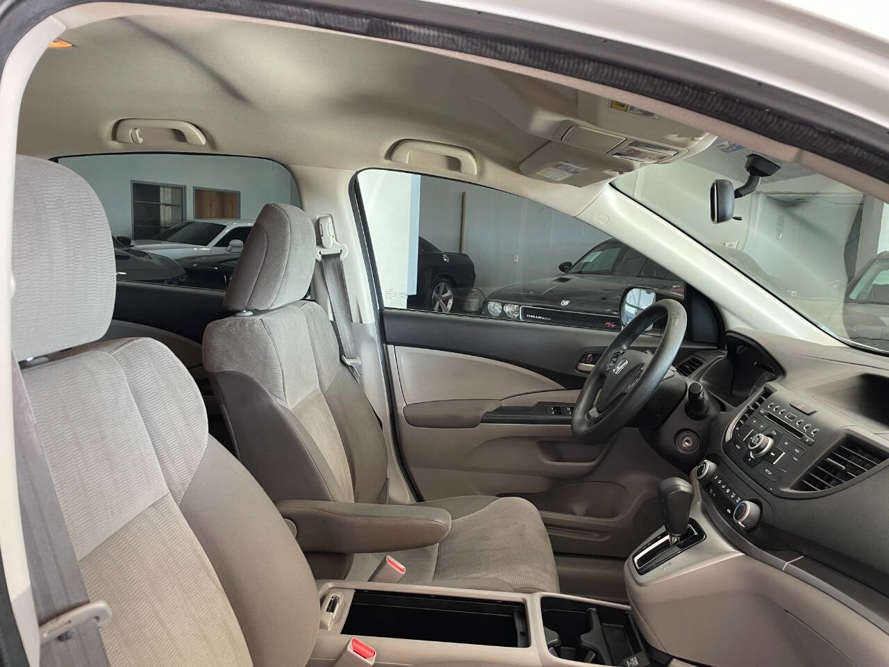 Used 2014 Honda CR-V LX image 28