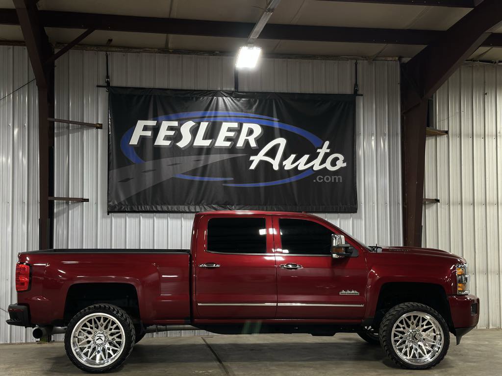 Used 2018 Chevrolet Silverado 2500 High Country w/ Duramax Plus Package image 2