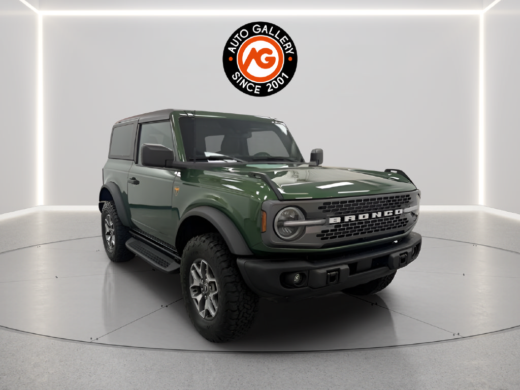 Used 2025 Ford Bronco Badlands AWD/4WD image 1