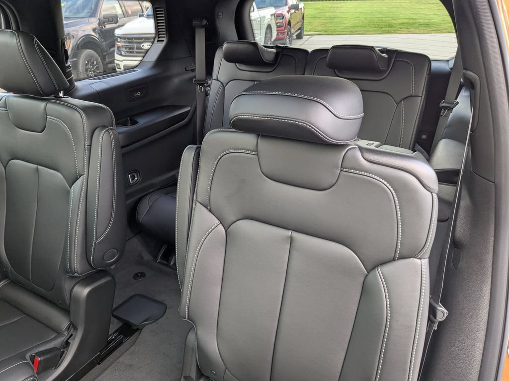 New 2027 Jeep Grand Cherokee L Limited AWD/4WD image 23