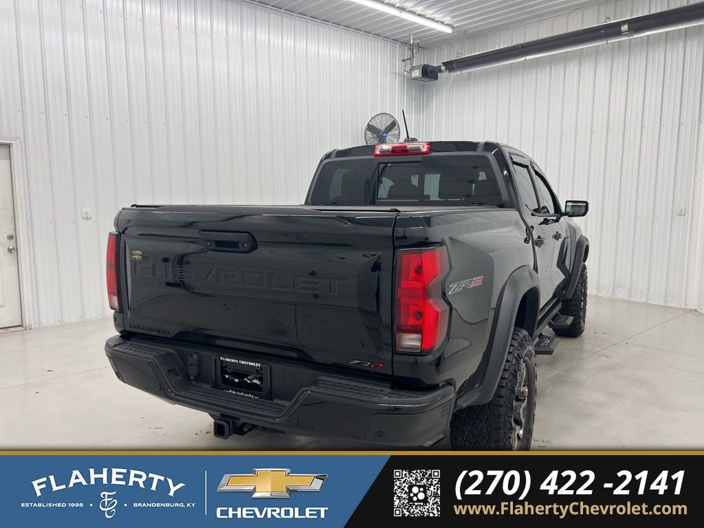 Used 2023 Chevrolet Colorado ZR2 w/ ZR2 Convenience Package III image 3