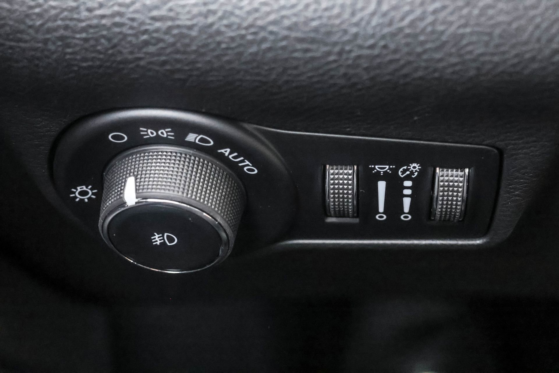 New 2026 Jeep Compass Latitude image 26