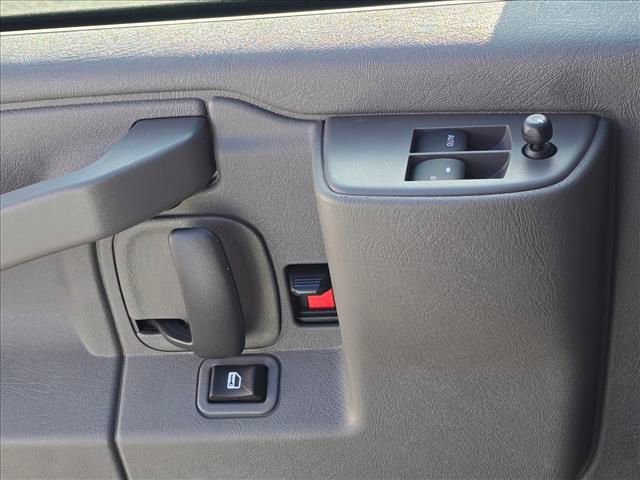 New 2026 Chevrolet Express 2500 w/ Driver Convenience Package image 24