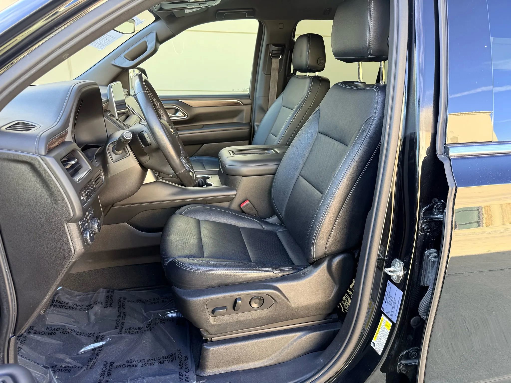 Used 2021 Chevrolet Suburban LS image 9
