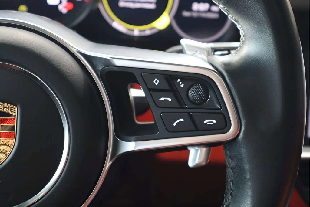 Used 2019 Porsche Cayenne Base image 15