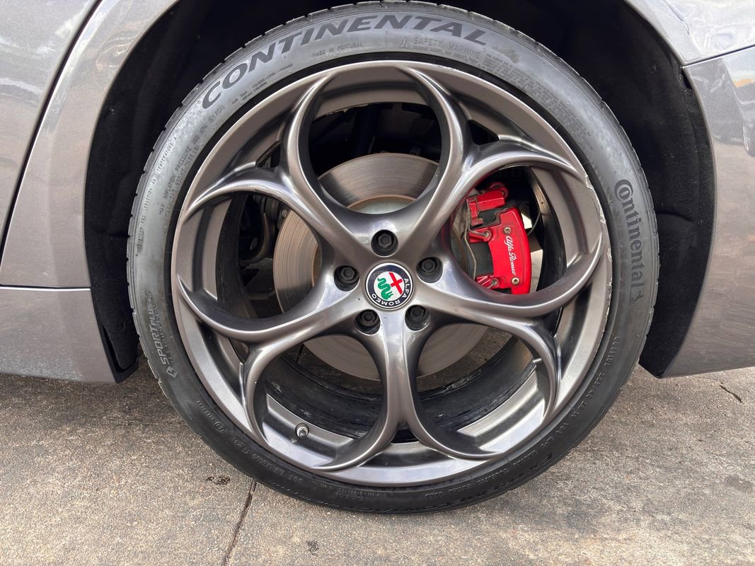 Used 2018 Alfa Romeo Giulia Ti Sport w/ Quick Order Package 22S Sport image 14
