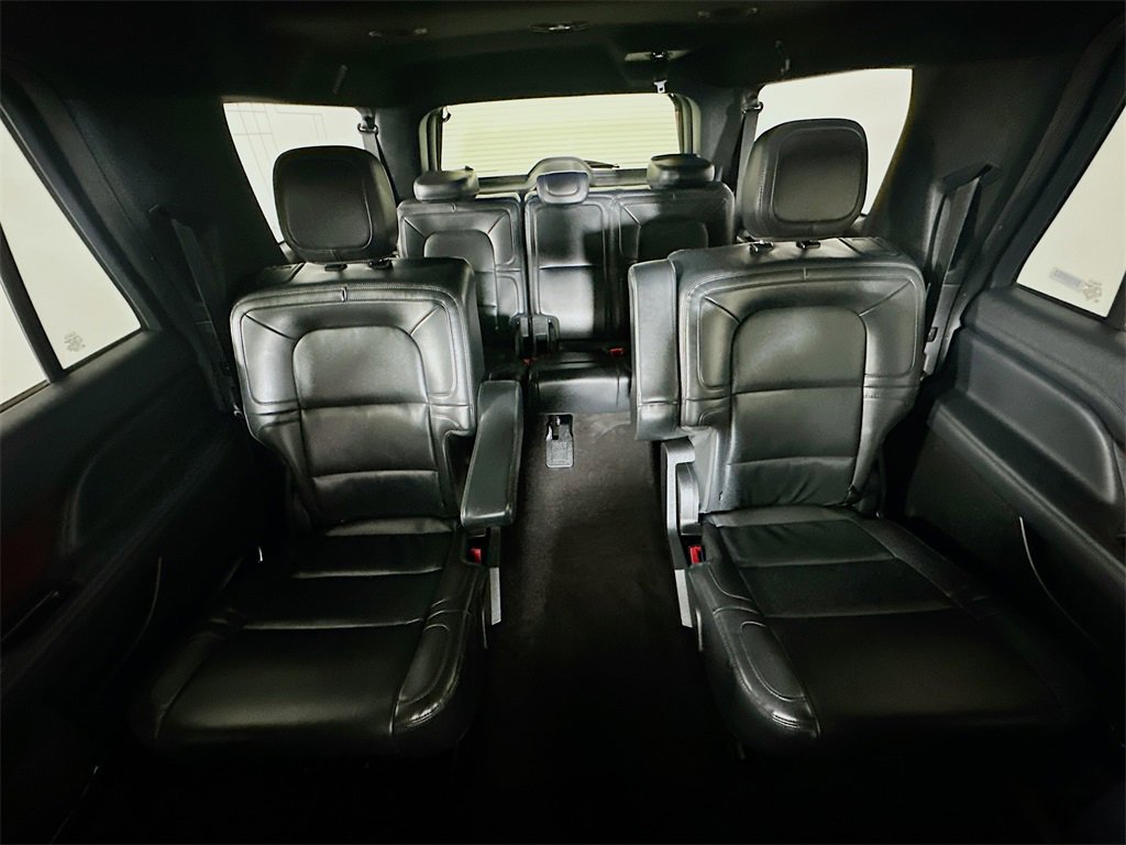 Used 2022 Lincoln Navigator L 4WD image 13