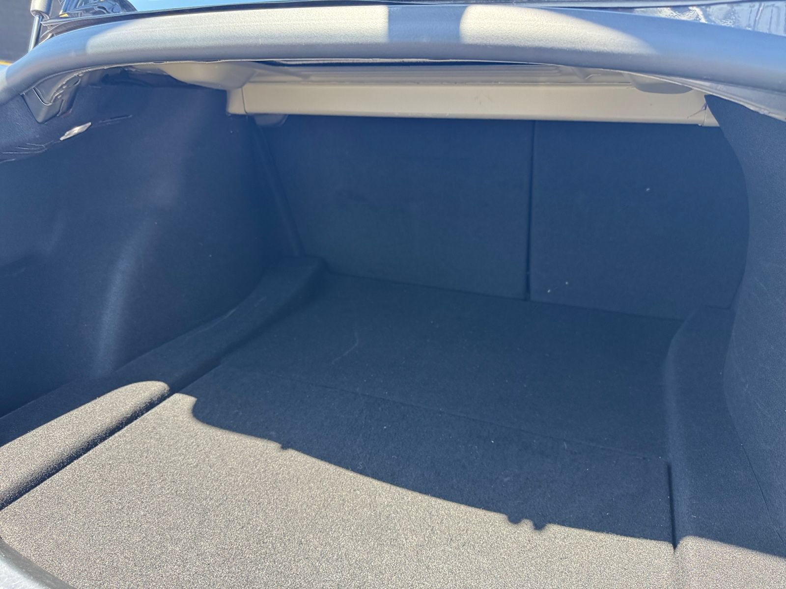 Used 2018 Tesla Model 3 Long Range RWD image 16