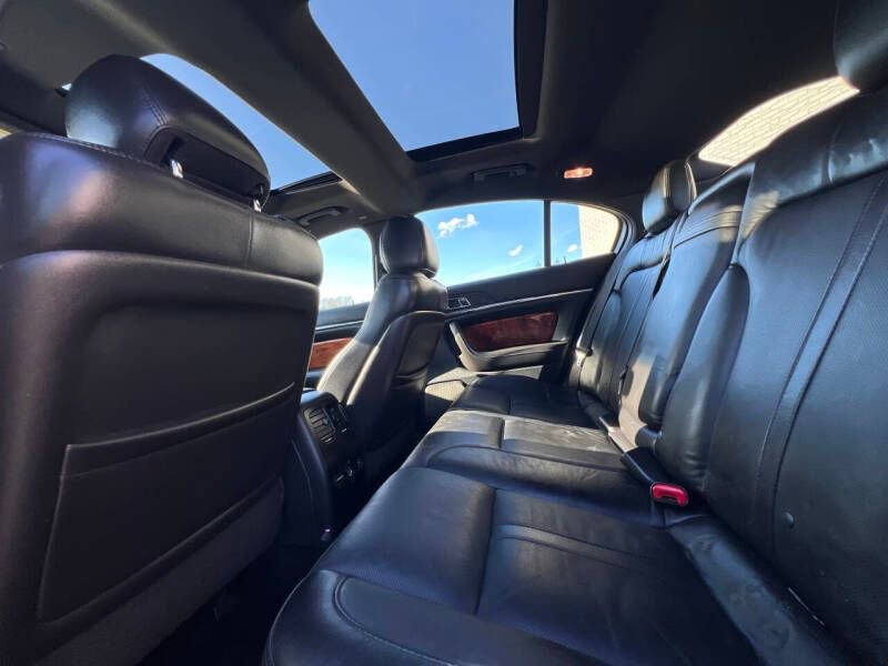 Used 2015 Lincoln MKS w/ Equipment Group 101A image 12