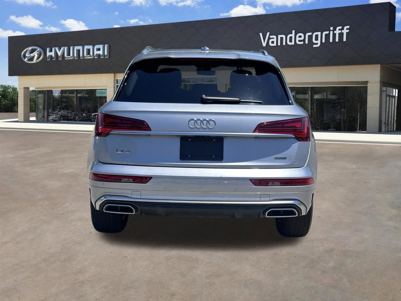 Used 2022 Audi Q5 2.0T Premium AWD/4WD image 11