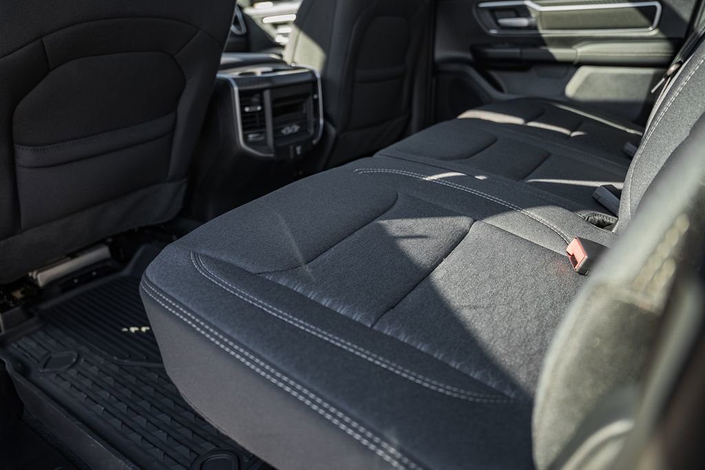 New 2026 RAM 1500 4x4 Crew Cab image 39