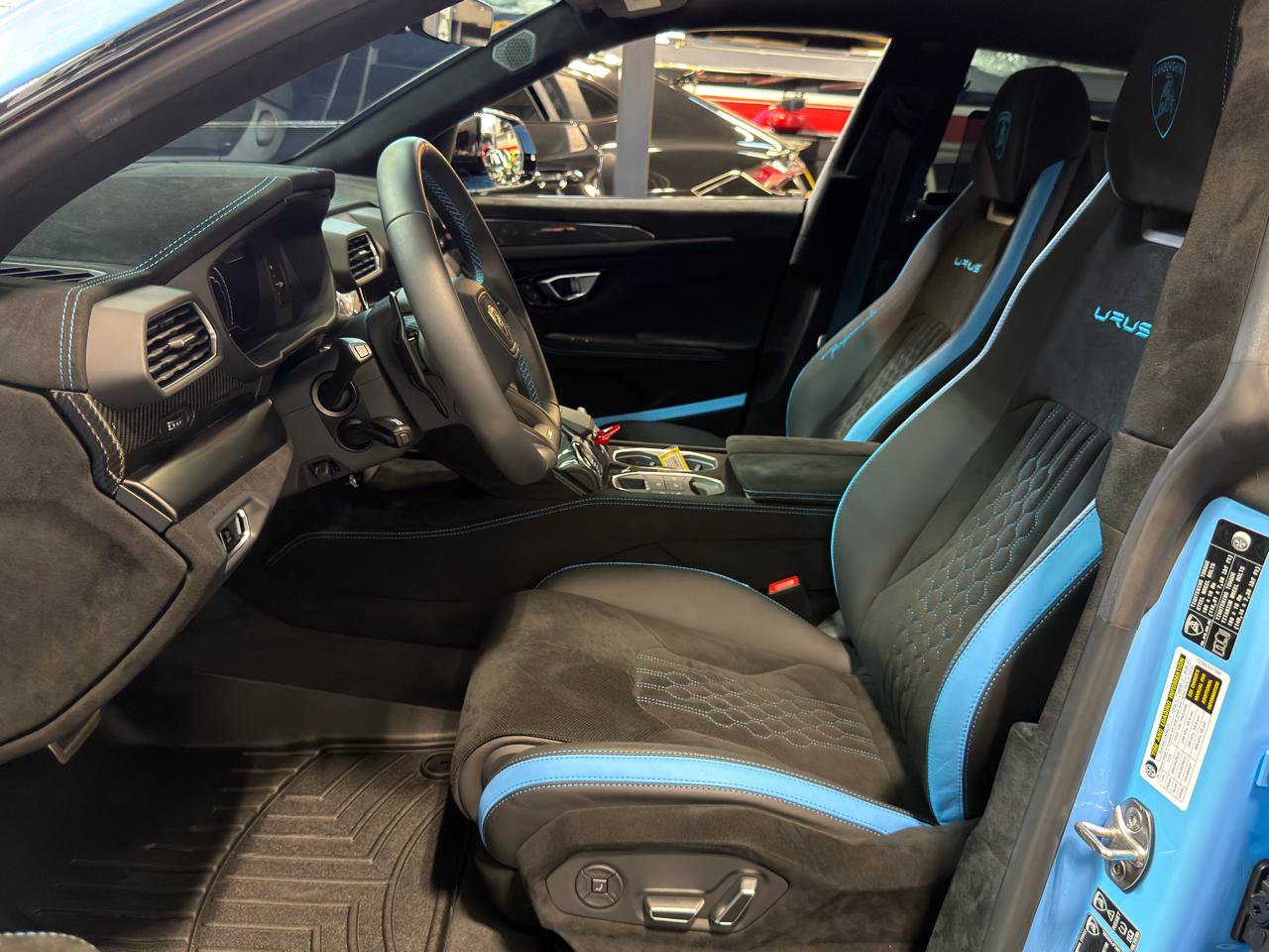 Used 2024 Lamborghini Urus Performante image 24