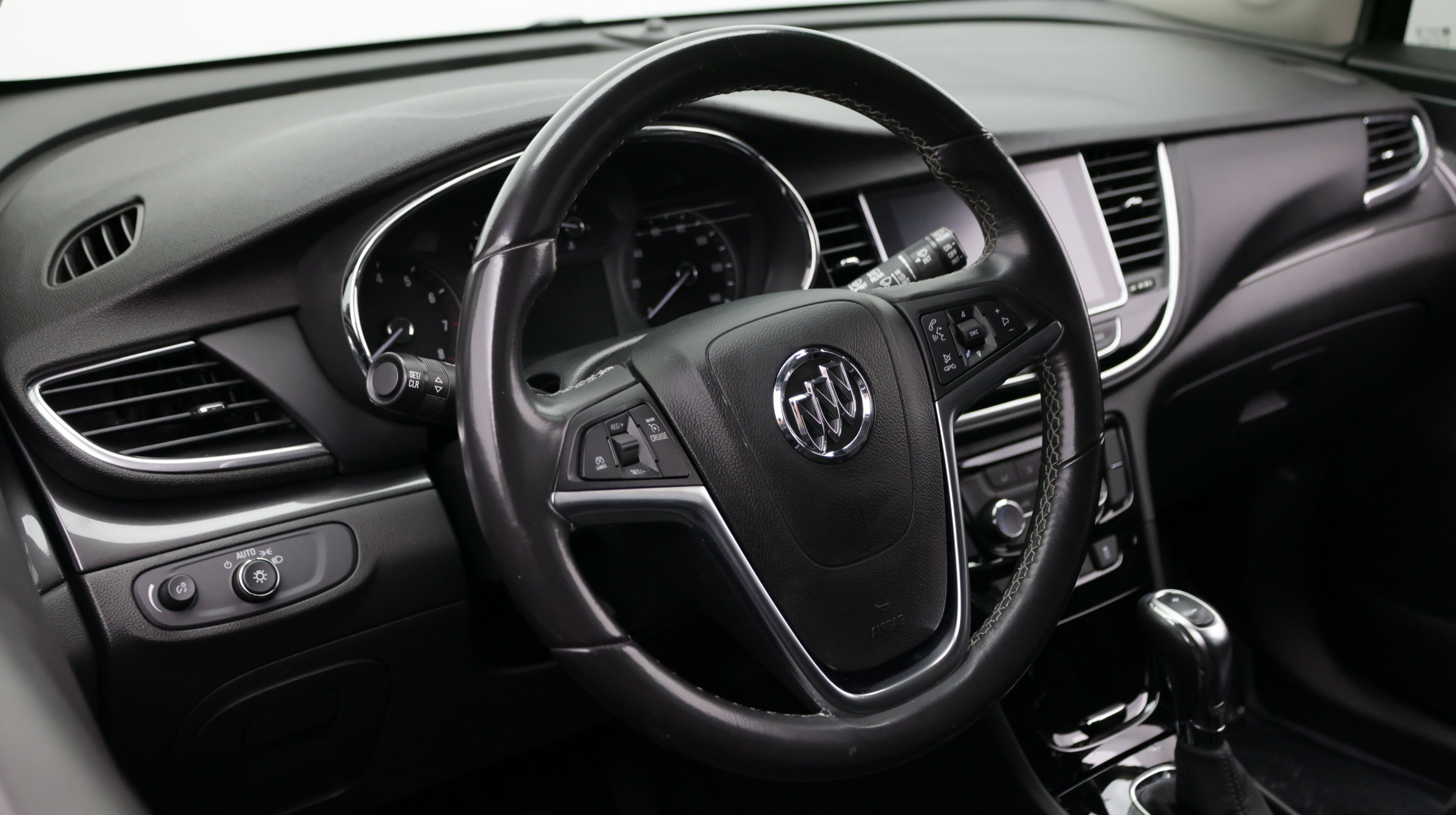 Used 2019 Buick Encore Preferred w/ LPO, Active Package FWD image 8