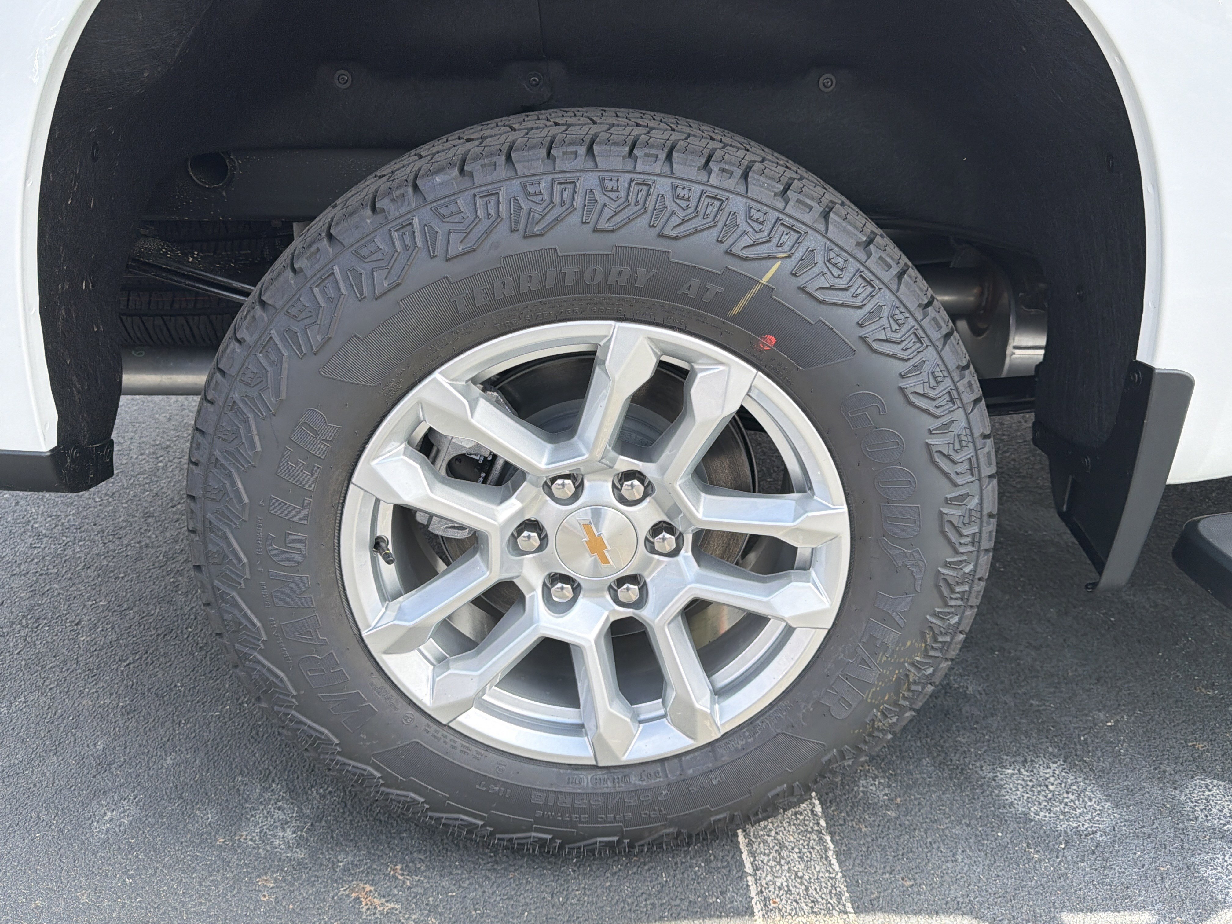 New 2026 Chevrolet Silverado 1500 LT w/ Z71 Off-Road Package image 15