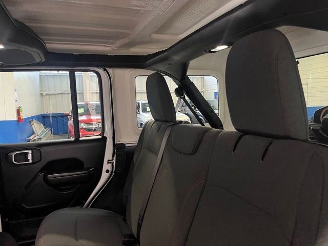 Used 2024 Jeep Wrangler Unlimited Rubicon image 18
