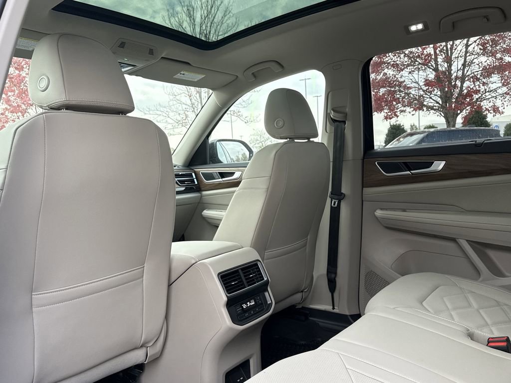 New 2026 Volkswagen Atlas SE image 13