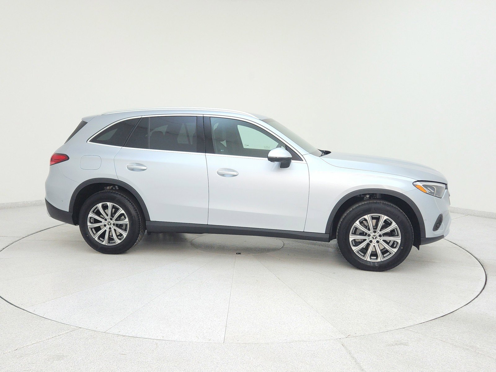 New 2025 Mercedes-Benz GLC 300 image 5