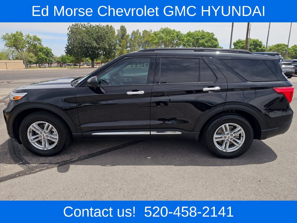 Used 2023 Ford Explorer XLT w/ Equipment Group 202A RWD image 2