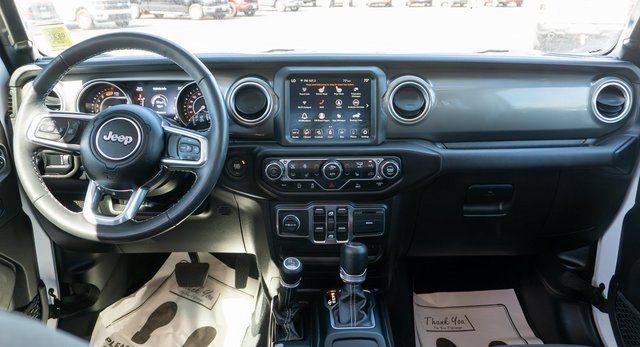 Used 2023 Jeep Wrangler Unlimited Sahara w/ Cold Weather Group AWD/4WD image 15