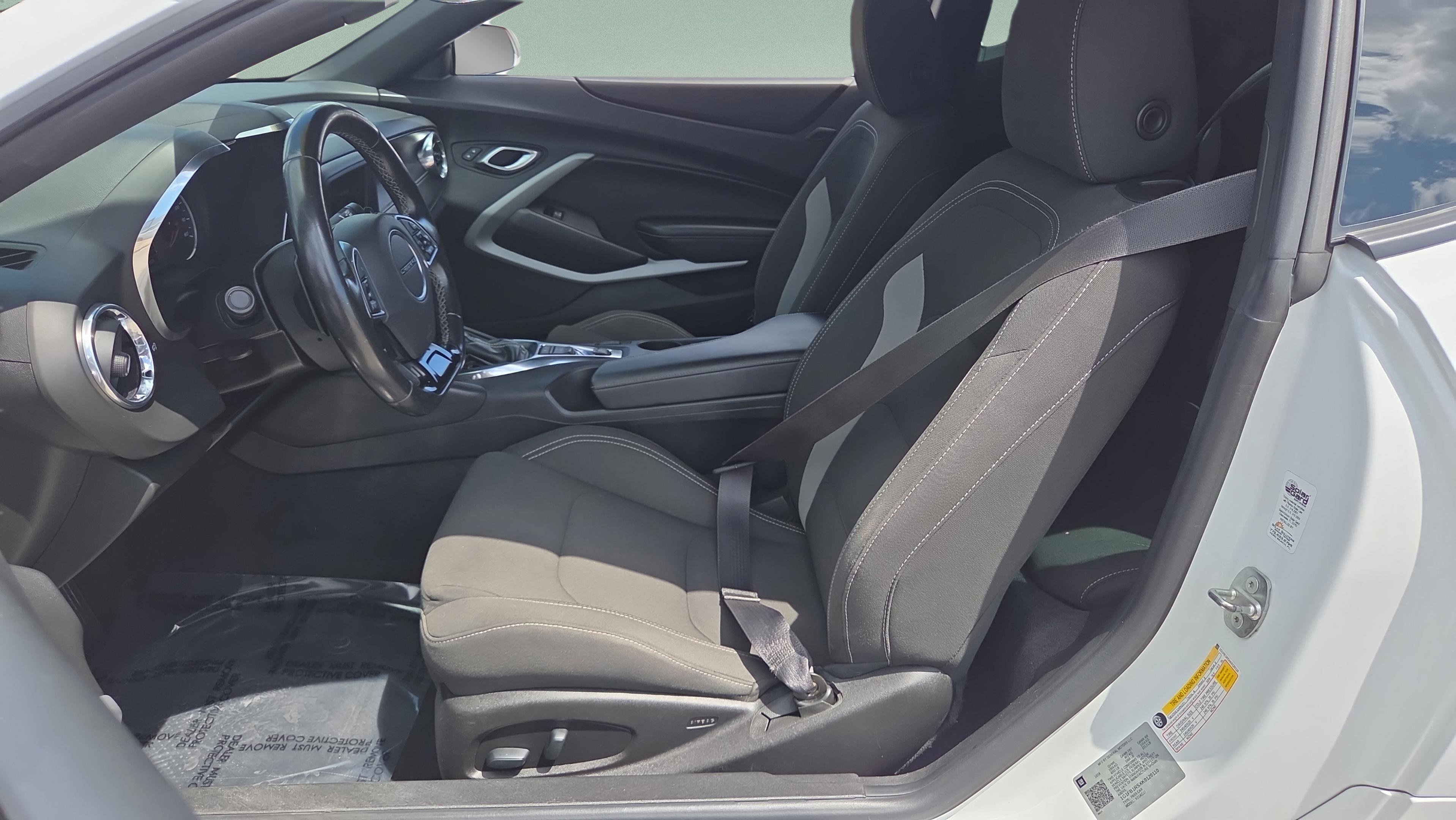 Used 2019 Chevrolet Camaro LT RWD image 9