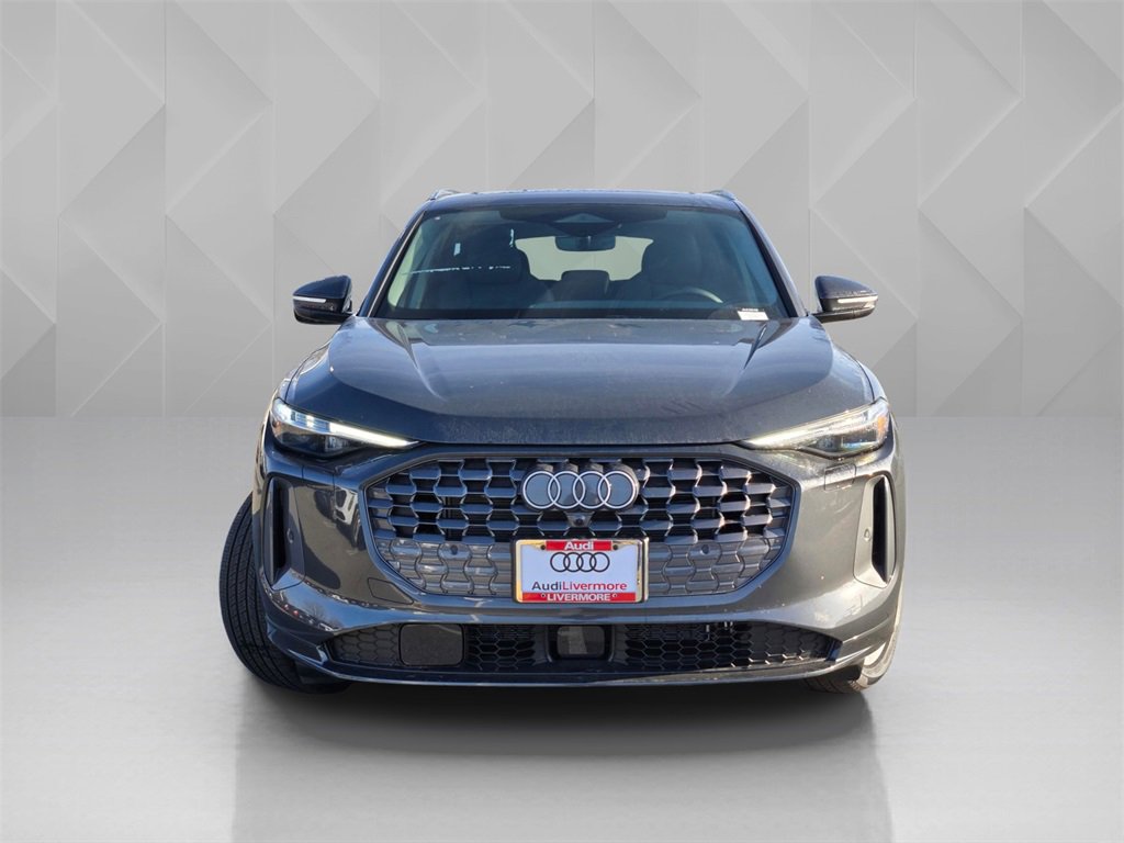 New 2025 Audi Q5 Prestige image 2