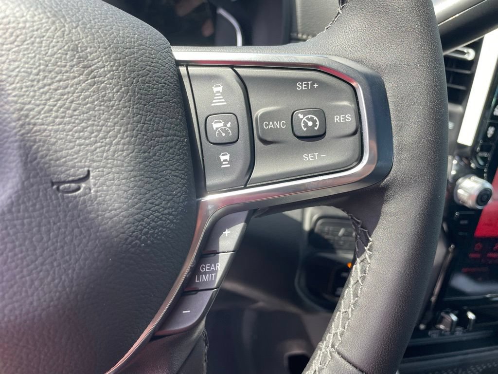 New 2026 RAM 2500 Laramie AWD/4WD image 30