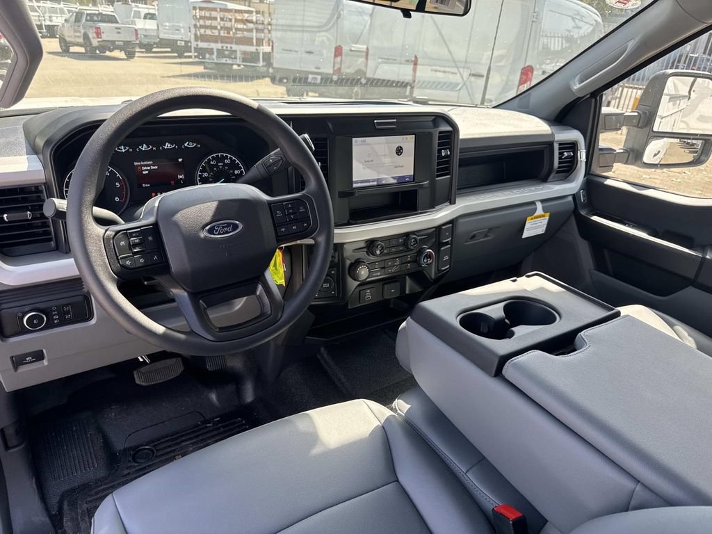 New 2026 Ford F350 XL w/ XL Chrome Package AWD/4WD image 13
