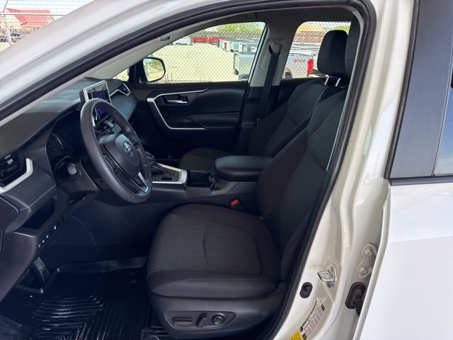 Used 2025 Toyota RAV4 XLE w/ Weather Package image 13