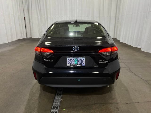 Certified 2024 Toyota Corolla XLE FWD image 4