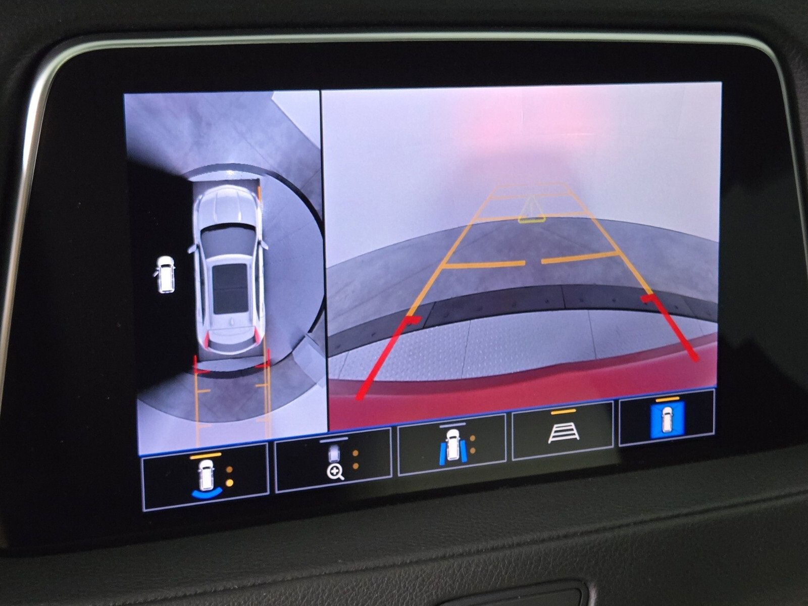 Used 2023 Cadillac XT4 Sport image 30